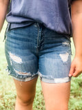 MID THIGH DISTRESSED SHORTS